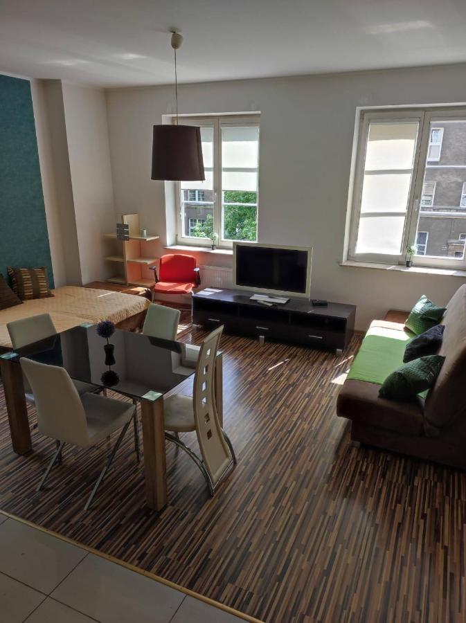 Przy Fontannie Neptuna Apartment Gdansk